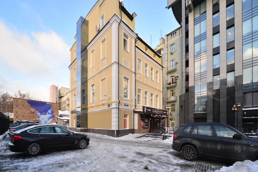 Аренда квартиры площадью 956.1 м² в на Зубовском бульваре по адресу Хамовники, Зубовский б-р13стр. 2